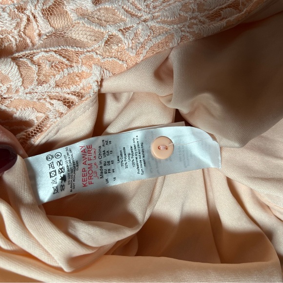 NWT Boohoo Off-The-Shoulder Lace Wrap Dress - Size 12 - Picture 5 of 6